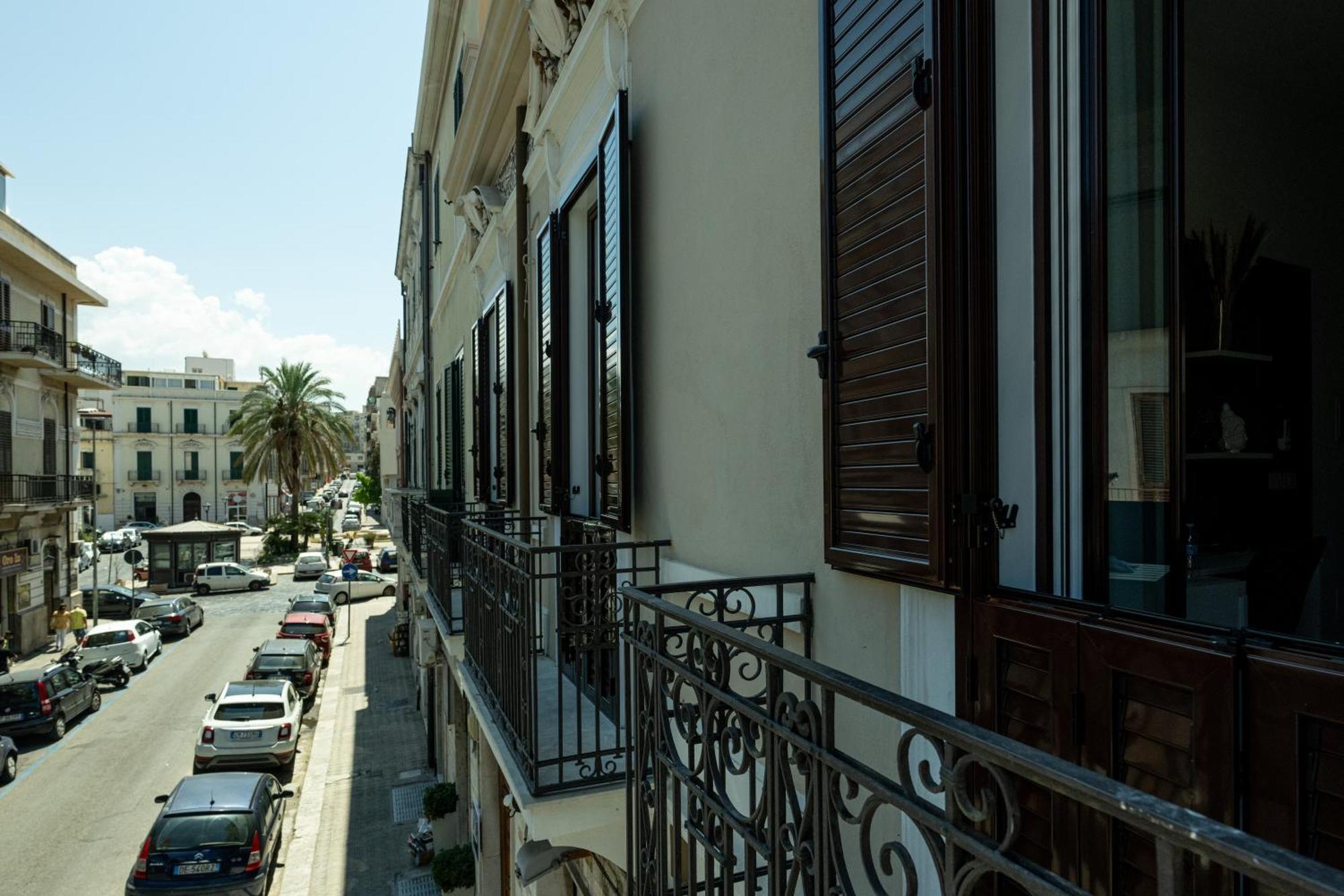 The Dome Guest House Reggio di Calabria Buitenkant foto